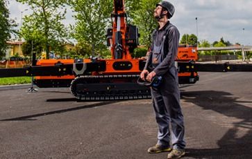 One crane - one operator